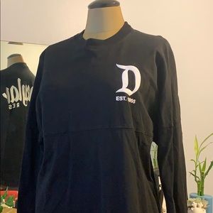 DISNEYLAND EMBROIDERED SWEATER 🖤